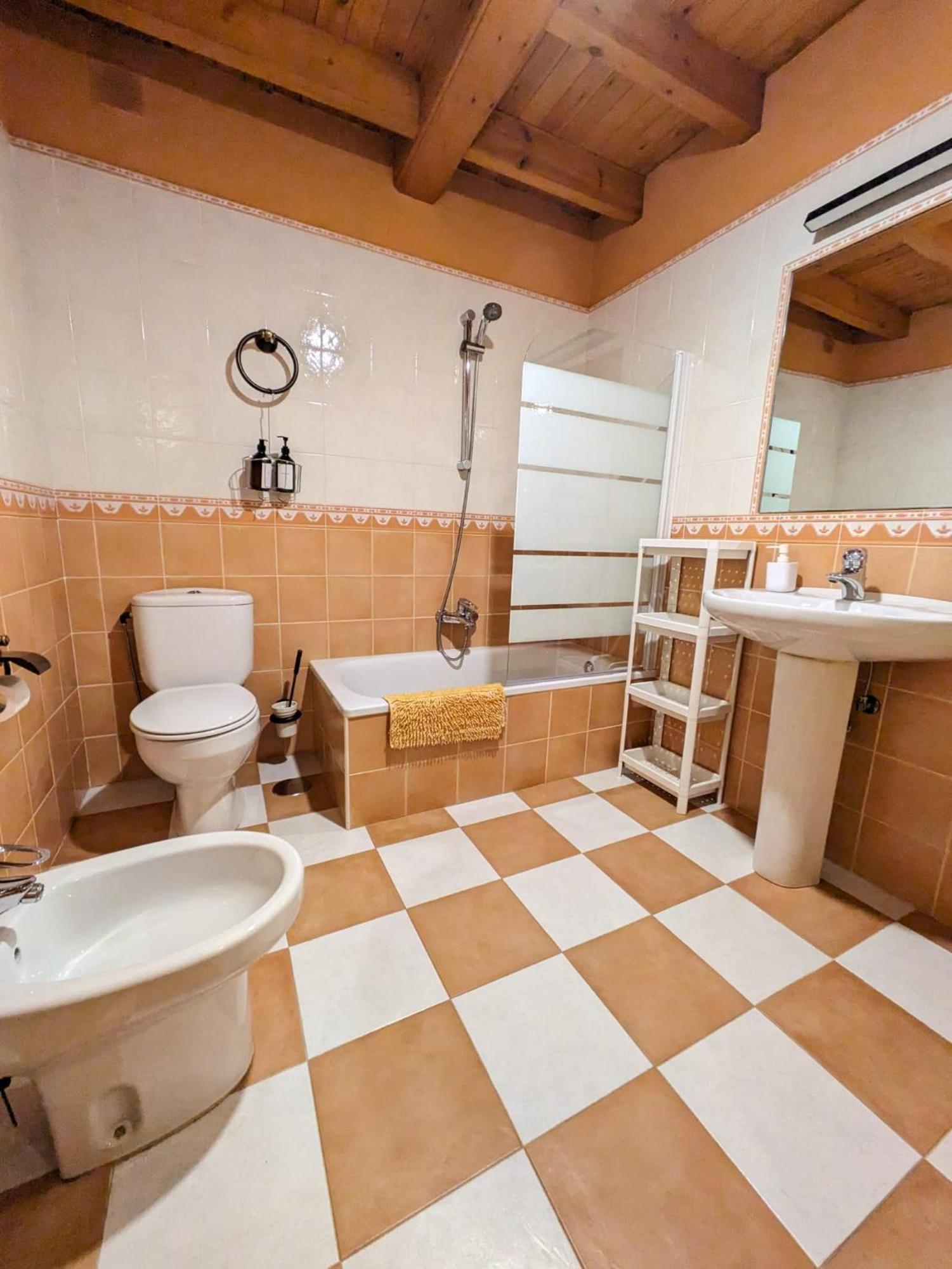 因菲耶斯托Casa Luisa Biedes, Pilona别墅 外观 照片